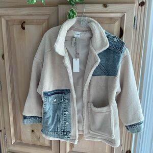 Cream, cotton and polyester soft winter jacket w blue jean accents SzS $45 NWT